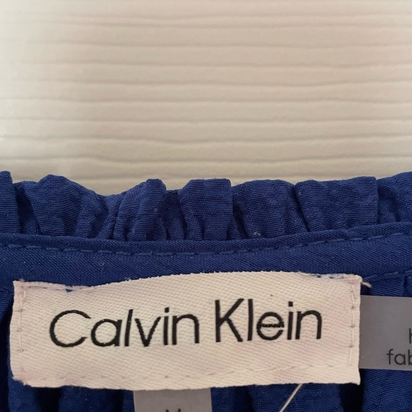 Calvin Klein medium blue flowy shirt - Picture 3 of 4